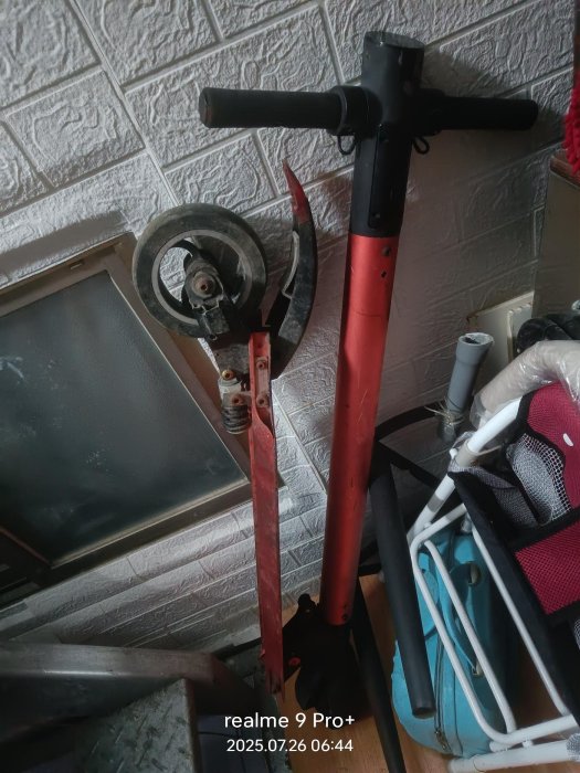 birdyedge 小鋼砲電池。36V7.5A鋰電池分口。二手拆機正常LG電芯。電動自行車。電動滑板車適用。尺寸長度41不含線跟機板