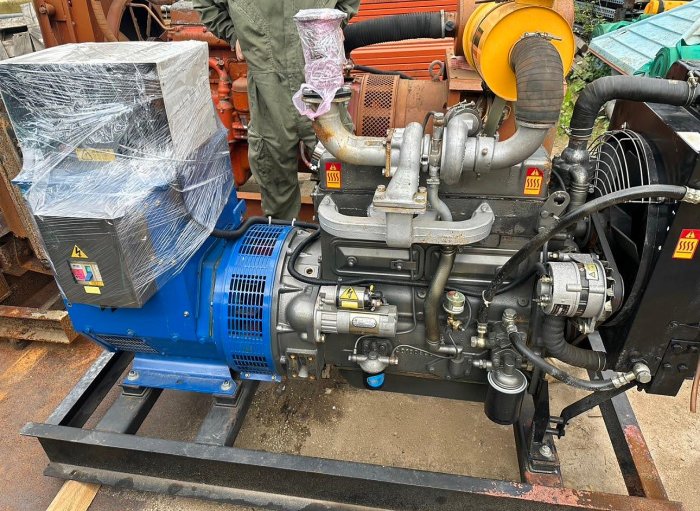 消防發電機.消檢發電機(我最便宜).60KW發電機.中古發電機.二手發電機.備發電機電池.消音器.微電腦充電機.日用油箱  O9I9-2l2782阿明