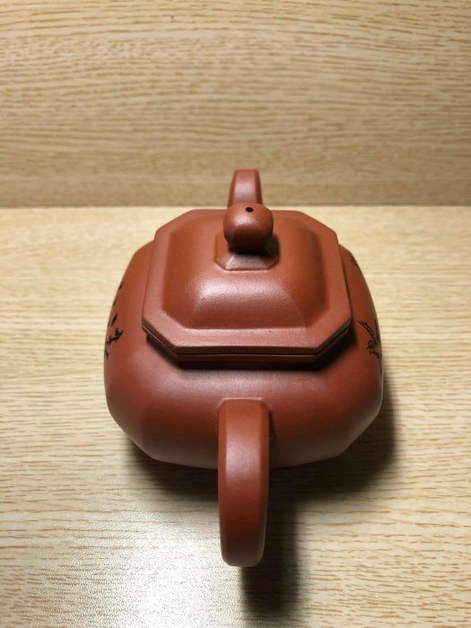 周立民.國工.刻字畫款.紅泥.9孔出水.220西西.師從周定華. | Yahoo拍賣