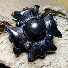 十字金剛鈴杵天眼珠項墜Ben-58天然本色西藏九眼頁岩石原礦天珠、純手工