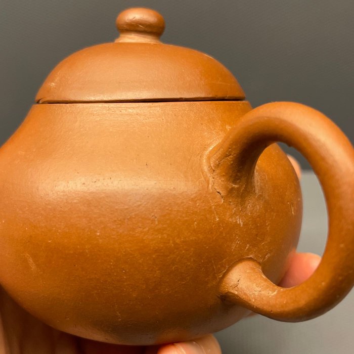 乾隆年製　朱泥茶壺 清乾隆朱泥壺-宇珍國際藝術| Yu Jen Taipei重要中國瓷雜工藝精品