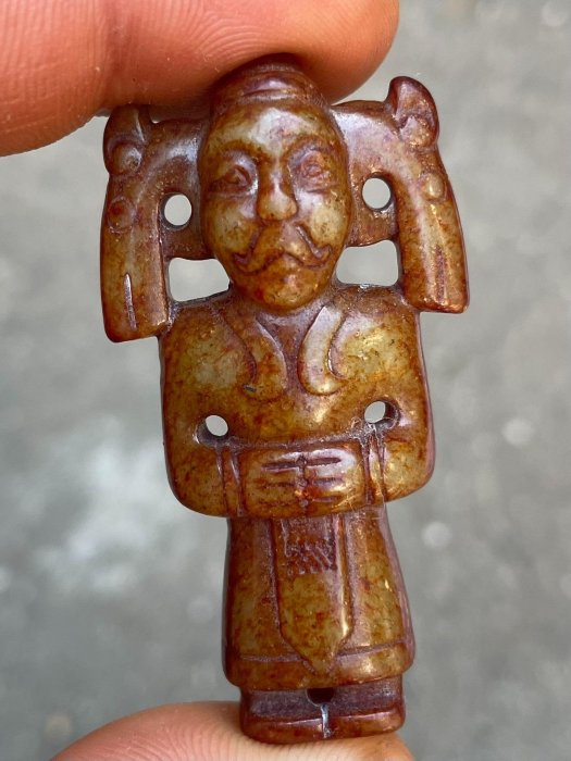西周老和闐玉太陽神吊墜嚴選古董級手工藝品玉質細膩保存完好老物件太陽