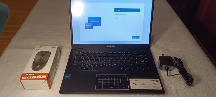 近全新 ASUS E410KA-0061BN4500夢想藍(4G/128G/Win11)14吋製造日期2022/09