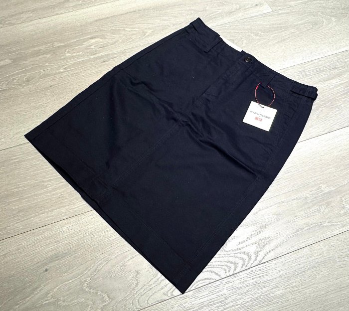 【UNIQLO聯名INES DE LA FRESSANGE】UNIQLO聯名IDLF全新吊牌未拆女用海軍藍色棉質裙，67公分，僅此乙組，原價990元