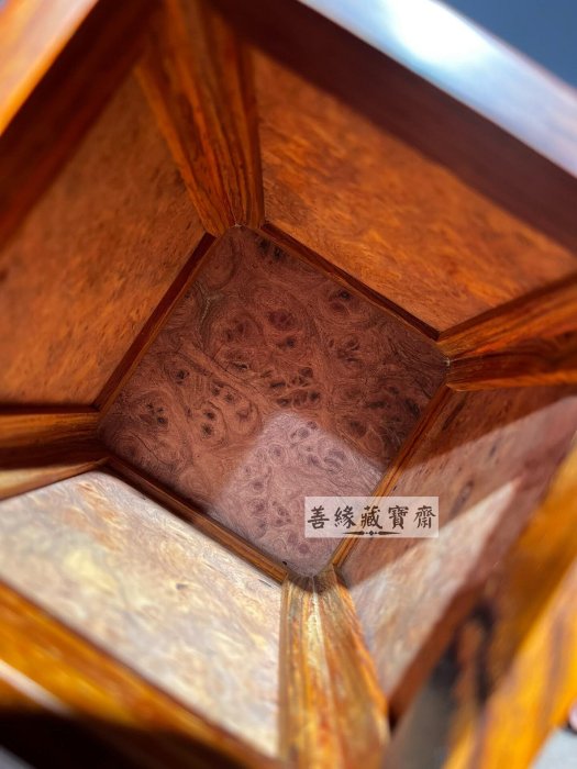 紅酸枝鑲嵌草花梨癭瘤疤老料榫卯方筆筒四角倭角設計復古文房擺件手工