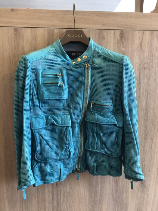 [[二手 私物自售 無附件 品牌真品]] Gucci 女裝 打洞皮革貼袋雙頭拉鍊七分袖小立領皮衣