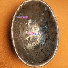 一只德國銅質橢圓盤，長寬高約15.5*11.4*4.4公分，重量480克，失蠟法鑄造【二手】【星辰閣】