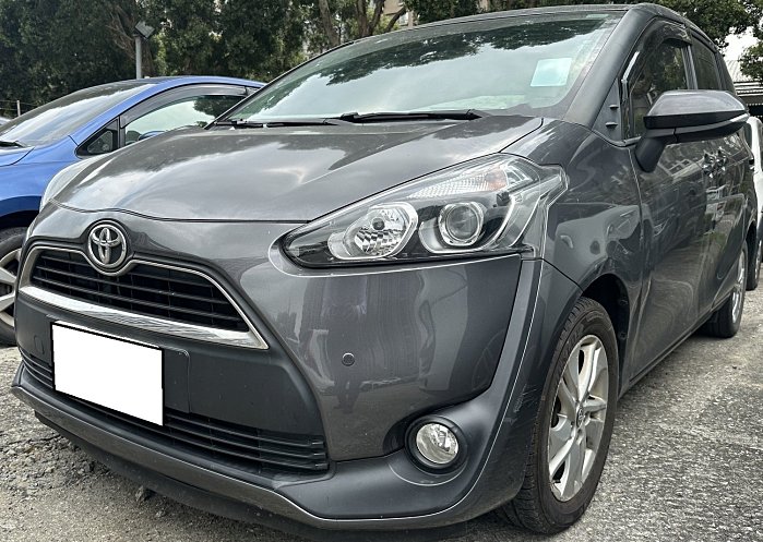 丹丹中古車嚴選2019年 Toyota Sienta 里程12.2萬公里