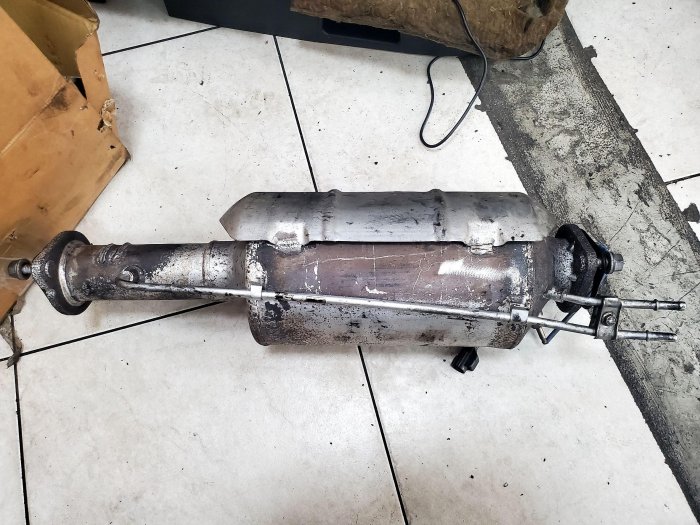 三重長鑫~福特 Ford Focus MK2.5 二手零件 中古 柴油 DPF 排氣管 微碳過濾器 無阻塞 壓差感應器 渦輪控制器 進氣歧管 節流閥