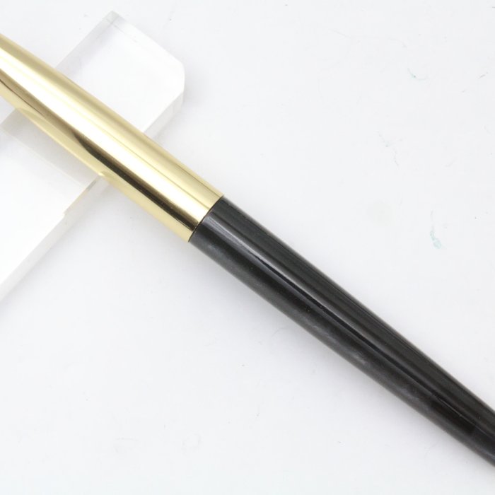 a6171915-730c-4c52-8af4-