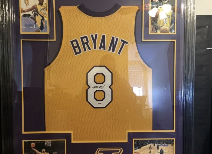 KOBE BRYANT Framed Autograph Jersey PSA 簽名球衣| Yahoo拍賣