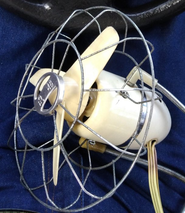 珍藏順風牌博物館收藏級60年古董小電風扇原汁原味