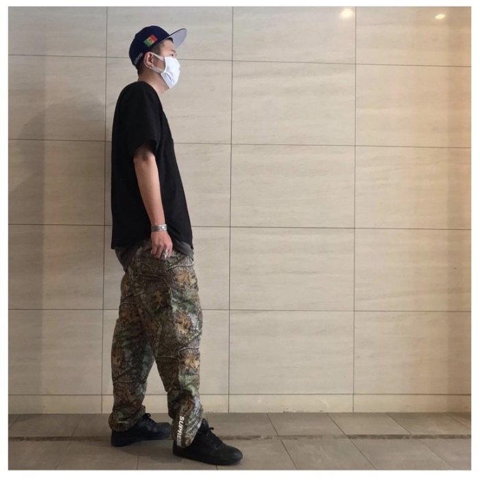 全新真品Supreme Warm Up Pant Mossy Oak Camo 樹枝迷彩長褲運動褲拉鍊