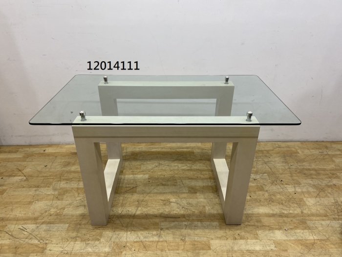 【吉旺二手家具生活館】中古/二手 玻璃餐桌  淺色餐桌  鐵腳餐桌  造型餐桌  -各式新舊/二手家具 生活家電賣