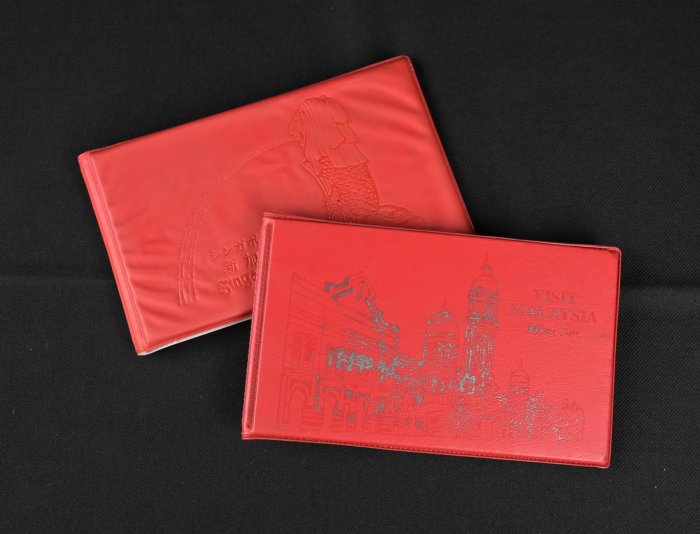 玖隆蕭松和挖寶網D》收藏馬來西亞新加坡蓋戳郵票舊幣紀念幣紀念冊共2入