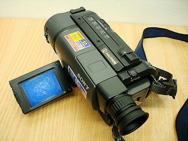 小劉二手家電】SONY V8/video HI 8 攝影機CCD-TRV15型-10 | Yahoo拍賣