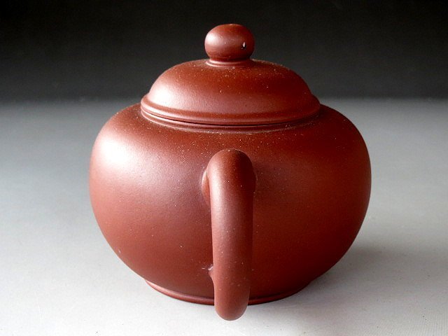 金王記拍寶網】(常5) H129 中國宜興三希堂紫砂壺名家款手工朱泥壺一把