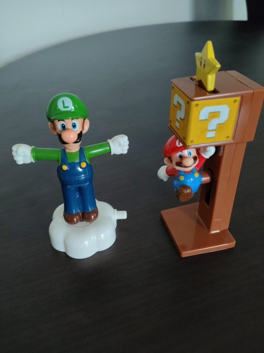 McDonald's Super Mario麥當勞超級瑪利歐 無敵星星+旋轉路易吉(另附贈蘑菇人公仔)