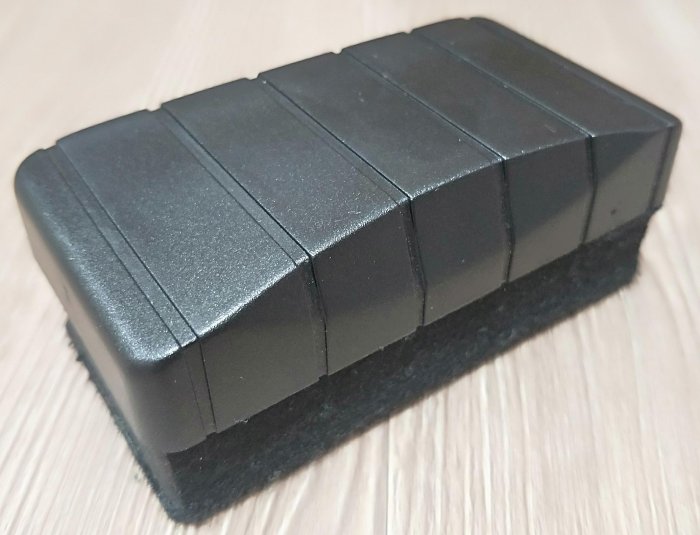 [COX 三燕] 吸附式白板擦(磁吸) SB-03 / 黑色 9.4*5*3.8cm (二手近新)