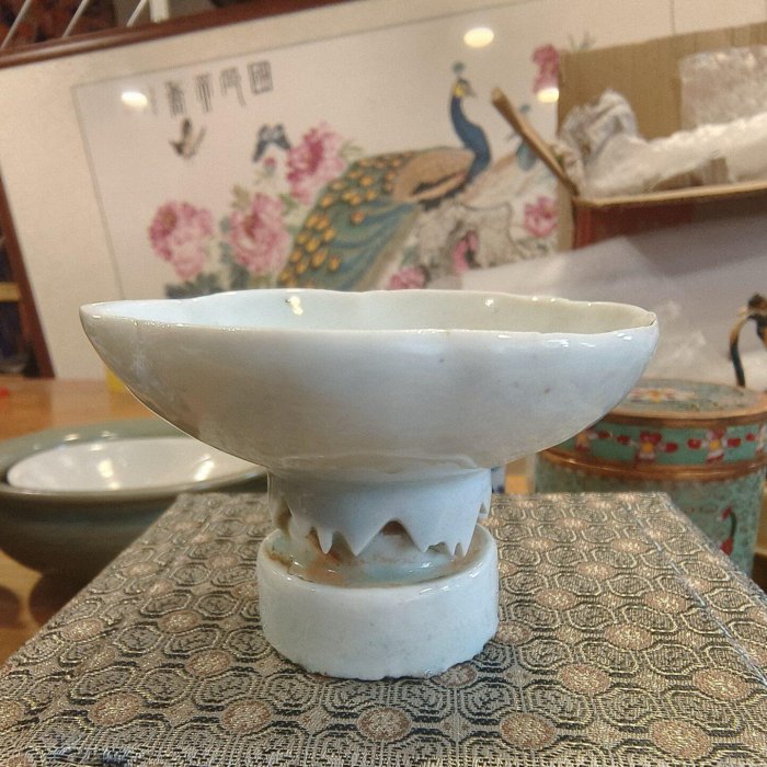 宋時代 安溪窯青白磁印花文香合 時代品 伝世品焼物 歴史唐物 ウブWWTT112 梅花型 影青台杯 宋時代 宋代 湖田窯 影青 青白磁花
