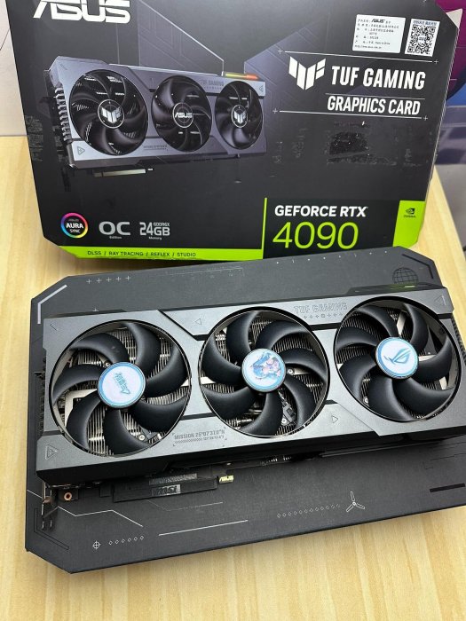 【晴沐科技】華碩 RTX 4090 24G TUF 顯示卡 在保至26年2月 帶原盒 成色新 無生銹無腐蝕 無修無暗病 風扇燈光正常 支援DOS甜甜圈3D Ma