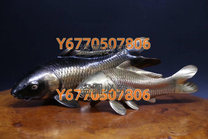 昭和時代金工師秀正作《鑄銅鍍銀雙鯉魚置物》 日本古美術作品
