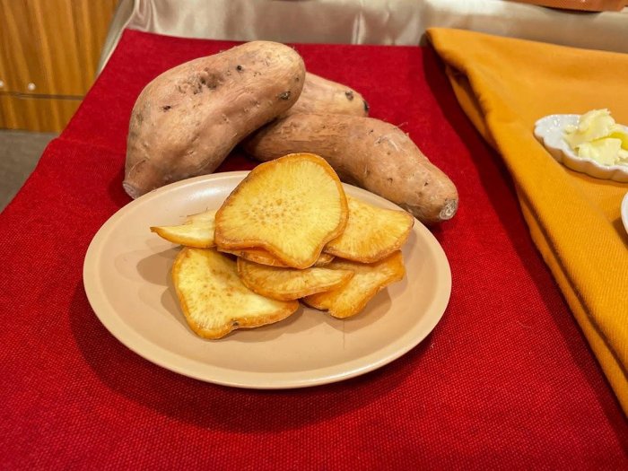 ＊日式雜貨館＊日本限定 UHA味覺糖 聯名厚切奢華紅薯地瓜薯片 地瓜薯片 厚切薯片 6種口味 原味薯片 黑糖蜜薯片 卡士達醬薯片 60G 期間限定 鹽奶油薯條