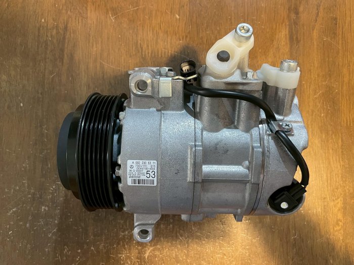 代購 全新 M. Benz 梅賽德斯 賓士 W204 C200 1.8L M271 2011-2014 原廠壓縮機