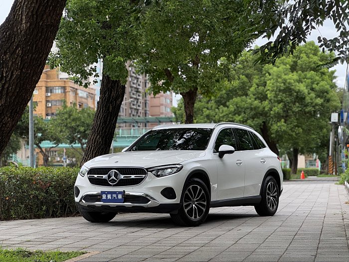 【皇賓汽車】M-Benz 賓士 2023 GLC200 4MATIC 白