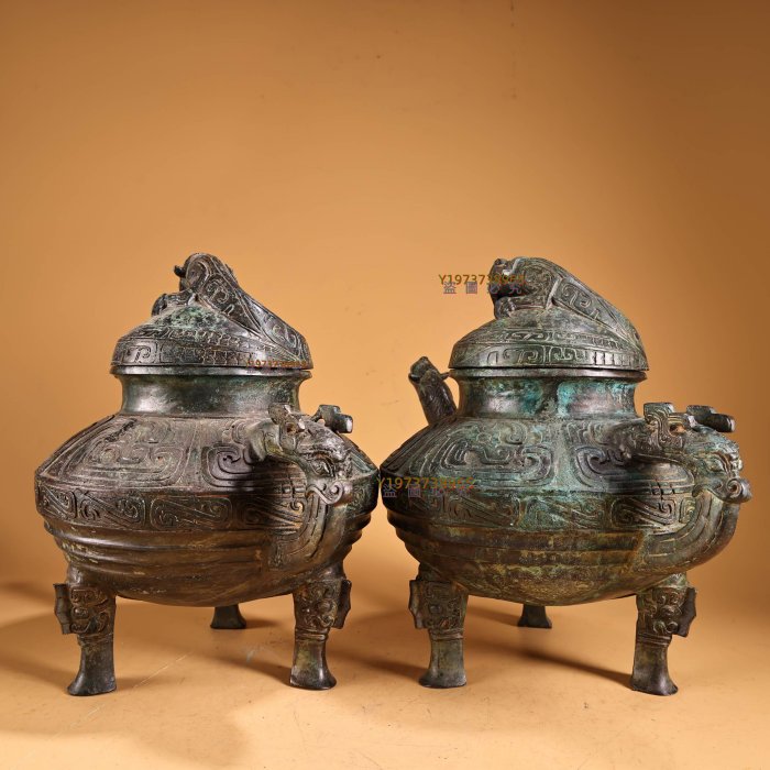 中国古美術 商周 青銅器 双龍壺 禮器 酒器 龍紋 帝王器物 古美術 骨董品 珍品成對青銅器龍蓋酒壺一對工藝精湛器形款式精美單重3000克高24厘米