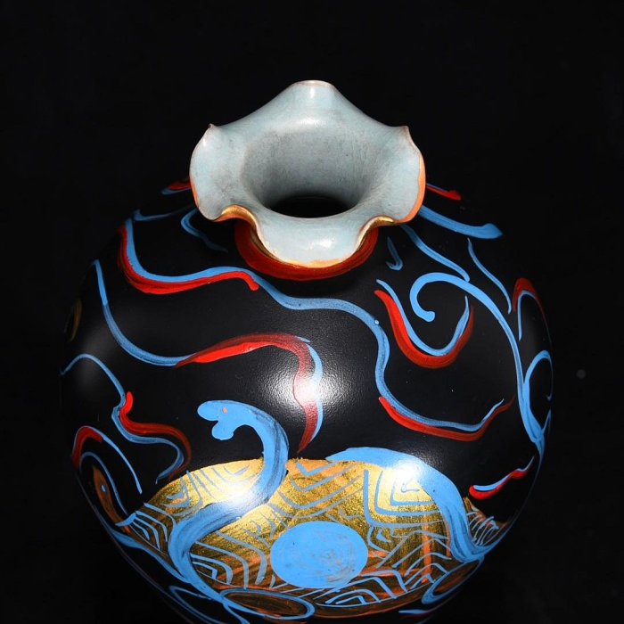 宋汝窯漆器彩繪鎏金四大神獸紋梅瓶，高28釐米，直徑14釐米，4003443 建