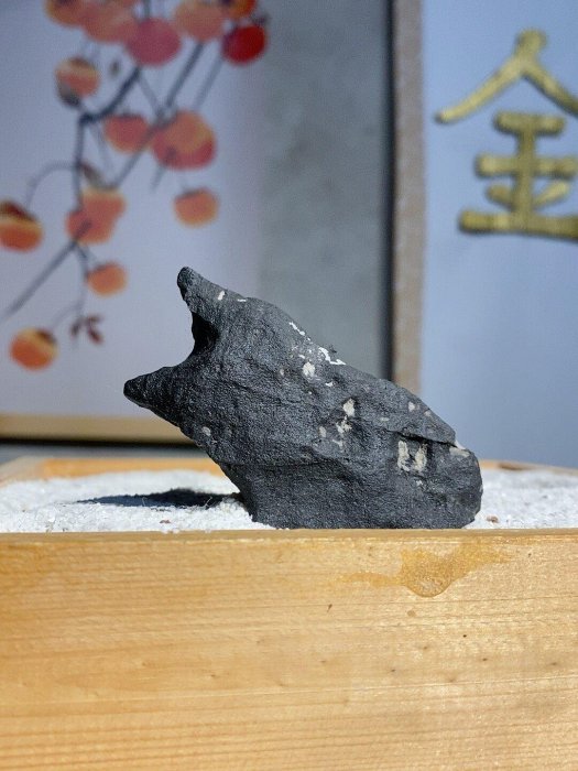 嚴選靈璧石手工魚象形奇石，微觀細膩適合收藏魚象形、靈璧石、奇石