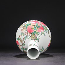 舊藏清代乾隆粉彩九桃福壽紋大天球瓶尺寸高33公分口徑7公分肚徑21公分