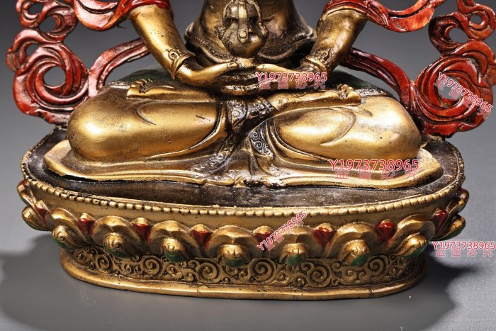 純銅全銅高浮雕鏨刻彩繪描金藏傳長壽佛佛像一尊工藝精純銅擺件老銅器