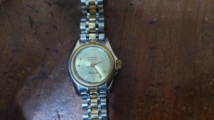 帝舵TUDOR 18K半金女用錶