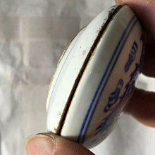 嚴選早期乾隆青花瓷印泥盒，附原配印泥落款清晰青花瓷印泥盒乾隆年制