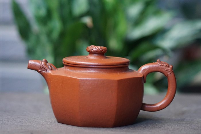 乾隆年製　朱泥茶壺 乾隆年製 朱泥茶壺 清代古壺(朱泥)(作者:乾隆年