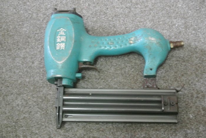 二手美品 金剛鑽 氣動打釘槍/釘槍/木工裝潢釘槍/裝潢工具