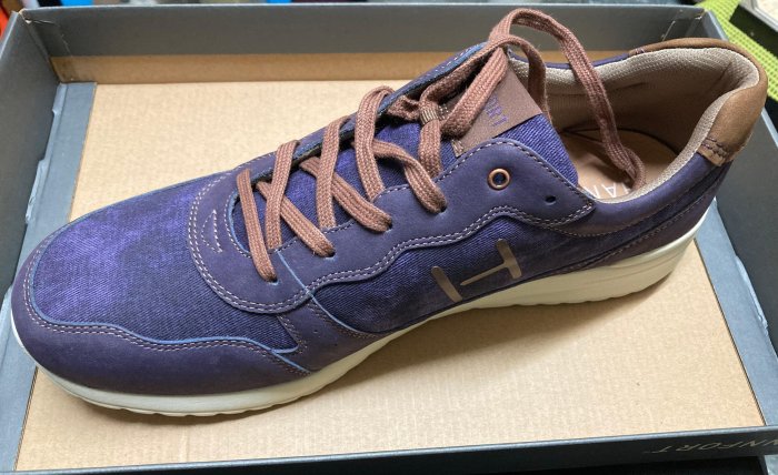 [現貨供應］HANNFORT真皮動能休閒鞋27.5cm(全新僅試套）