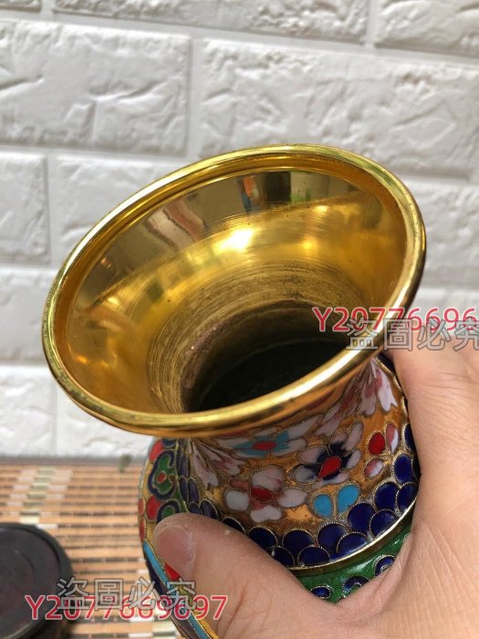 景泰藍花瓶，金地銅胎掐絲琺瑯彩，上世紀老北京料器生產，雙面大花原盒