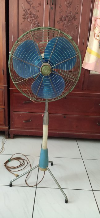 TATUNG 古董 大同14吋 古董 火箭腳 立扇.涼風扇.電風扇 限台中自取