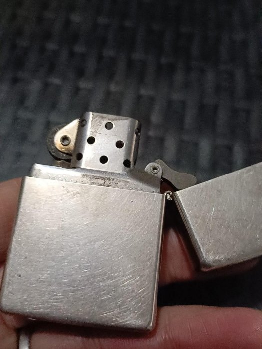 zippo打火機中古品，美國制二手收藏品，銀或鍍銀材質，日本