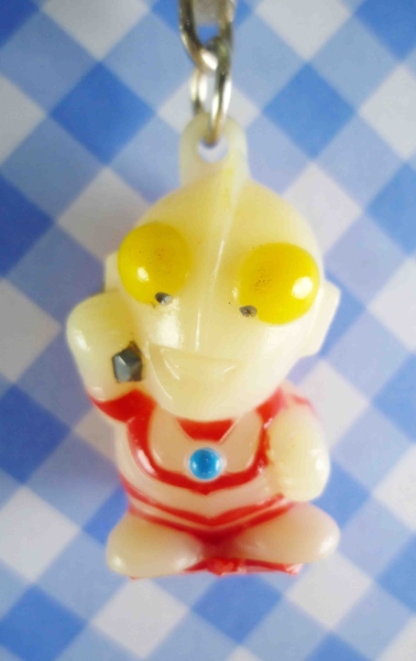 【震撼精品百貨】Ultraman 鹹蛋超人~ 鎖圈-揮手