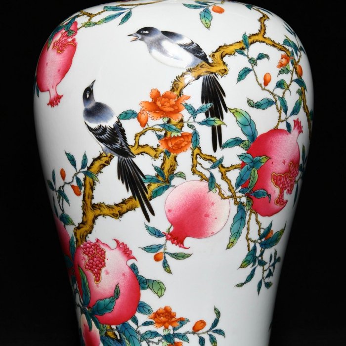 清雍正粉彩花鳥石榴紋梅瓶，高36cm直徑31cm46769 瓷器青花粉彩【華夏