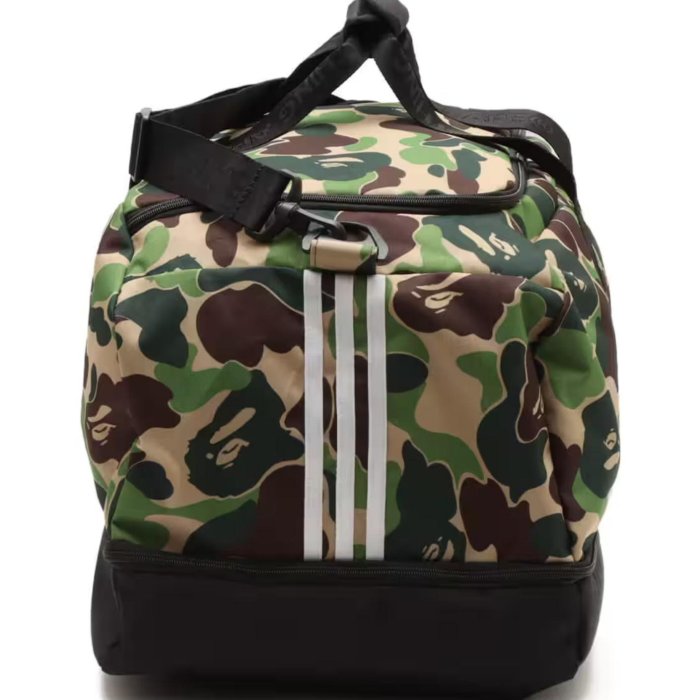 adidas x BAPE DUFFLE BAG 聯名款迷彩旅行包。太陽選物社jy8236