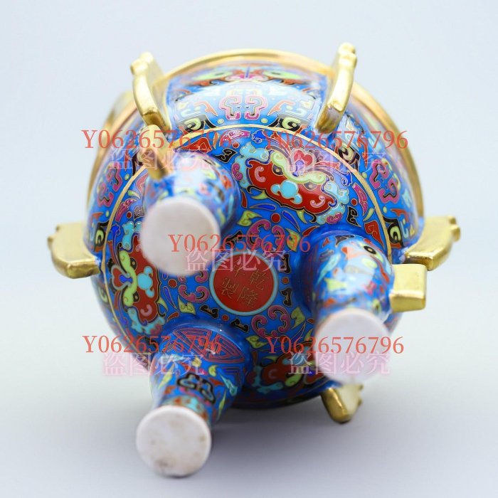 珍藏粉彩瓷器三足鼎高度:15cm，寬度:12cm，重量:420克??:56 古玩收藏老 