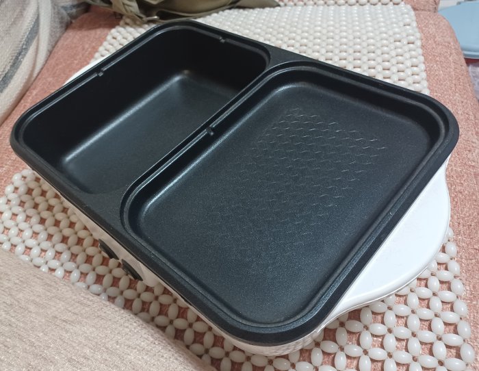 ╭✿㊣ 二手 多功能家用迷你涮烤一體鍋 火鍋電烤盤兩用 涮烤煎煮【Z9】110V可用,無鍋蓋,送電源線 特價 $199