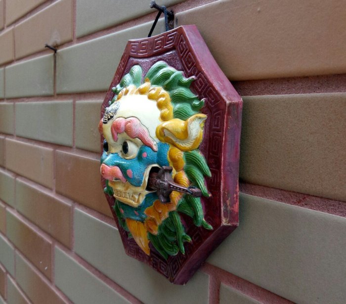 陶板画　侯春廷　瑞獅　交趾陶器吉祥圓案　中国 陶板画 侯春廷 瑞獅 交趾陶器吉祥圓案 中国