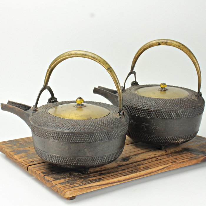 桑園の】日本茶道具銚子三足提樑壺鐵壺煮茶壺煎茶器兩件一拍J 9070