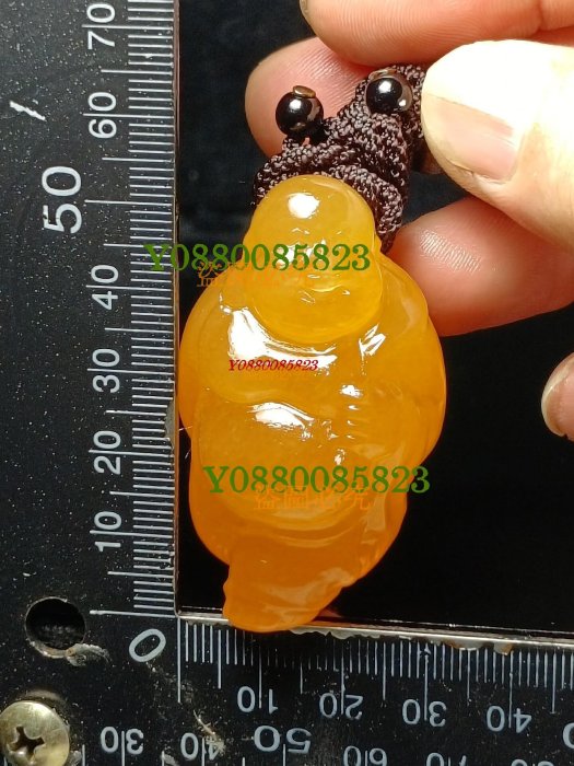 品名:印尼金田黃彌勒佛掛件行情不好做，家中印石。篆刻印章石料壽山石